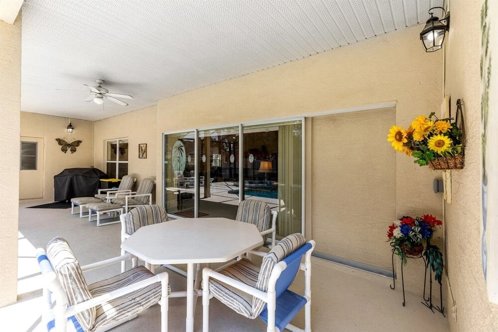 Stunning 4 Bed Pool Villa Located Just Minutes From the Orlando Area Attractions - 405