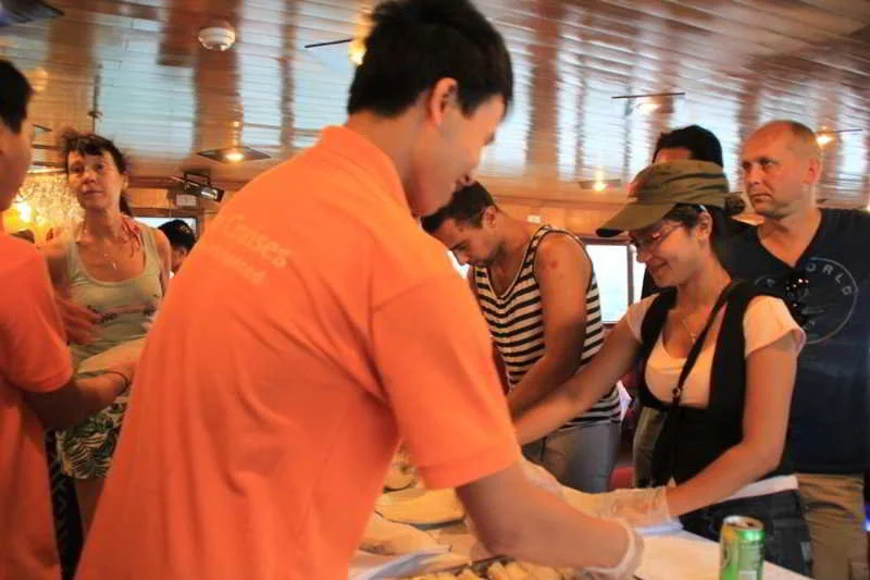 Halong Aurora Cruises