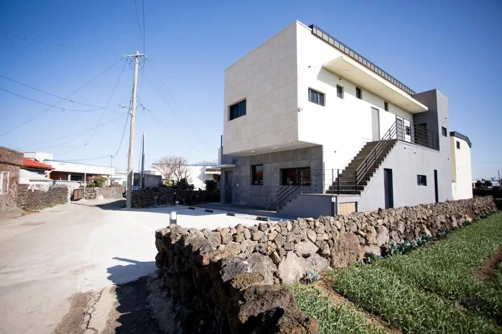 Arapani Pension