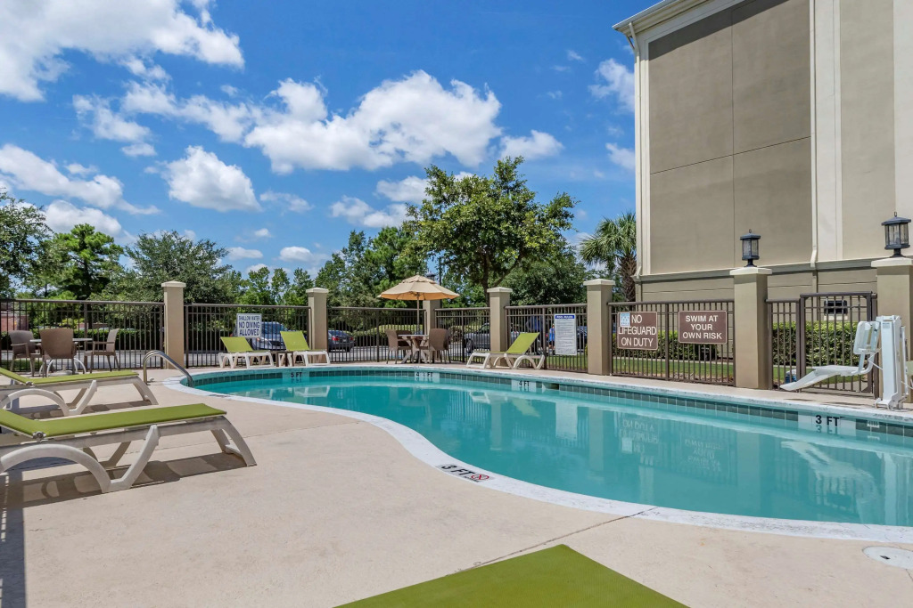 Comfort Suites Myrtle Beach Central