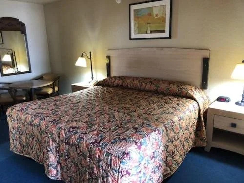 American Inn & RV Park