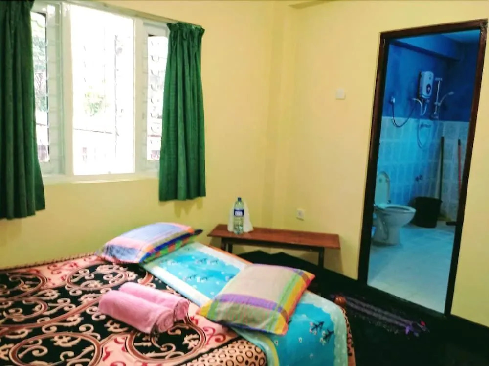 Hatton Easy Stay