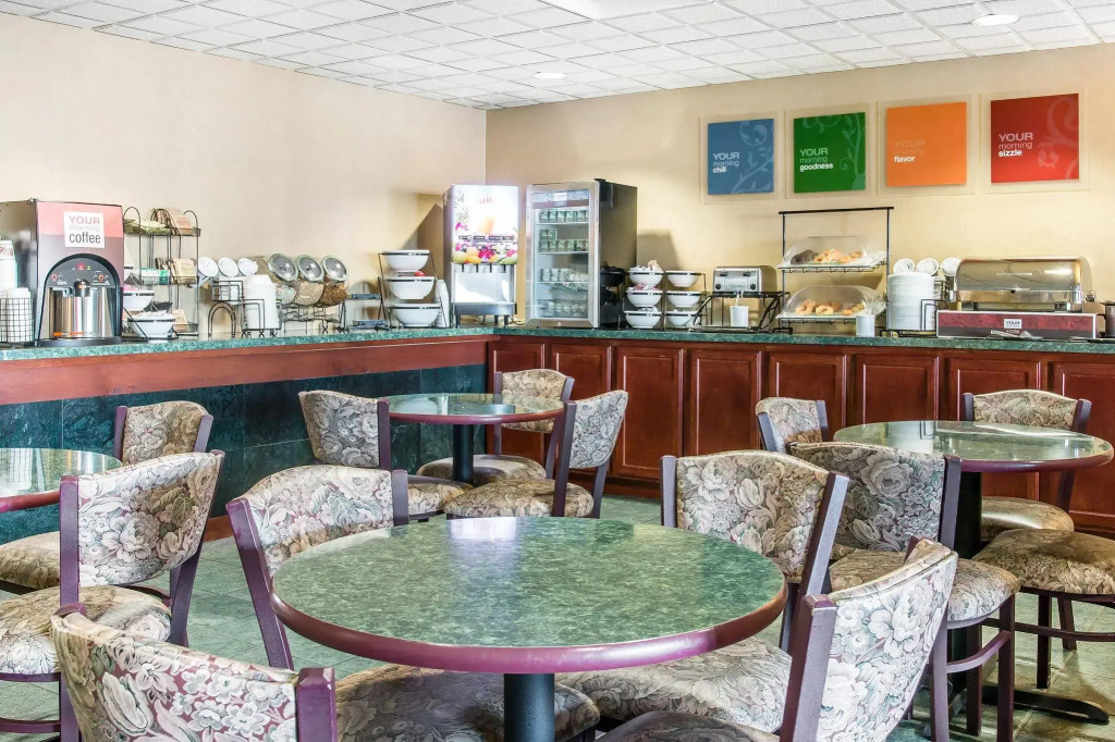 Comfort Inn & Suites Maumee - Toledo I80-90