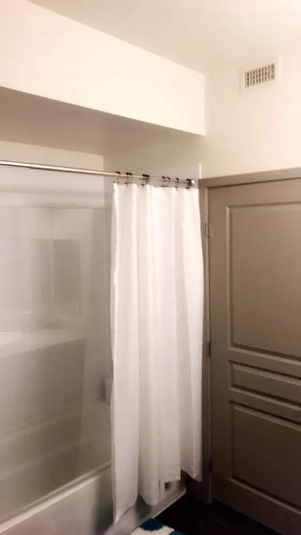 Cozy 2 Bedroom Apartment