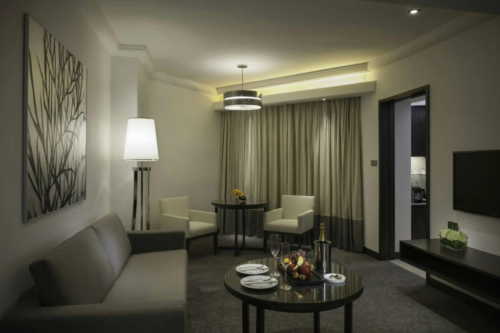 Gateway Hotel, Marco Polo