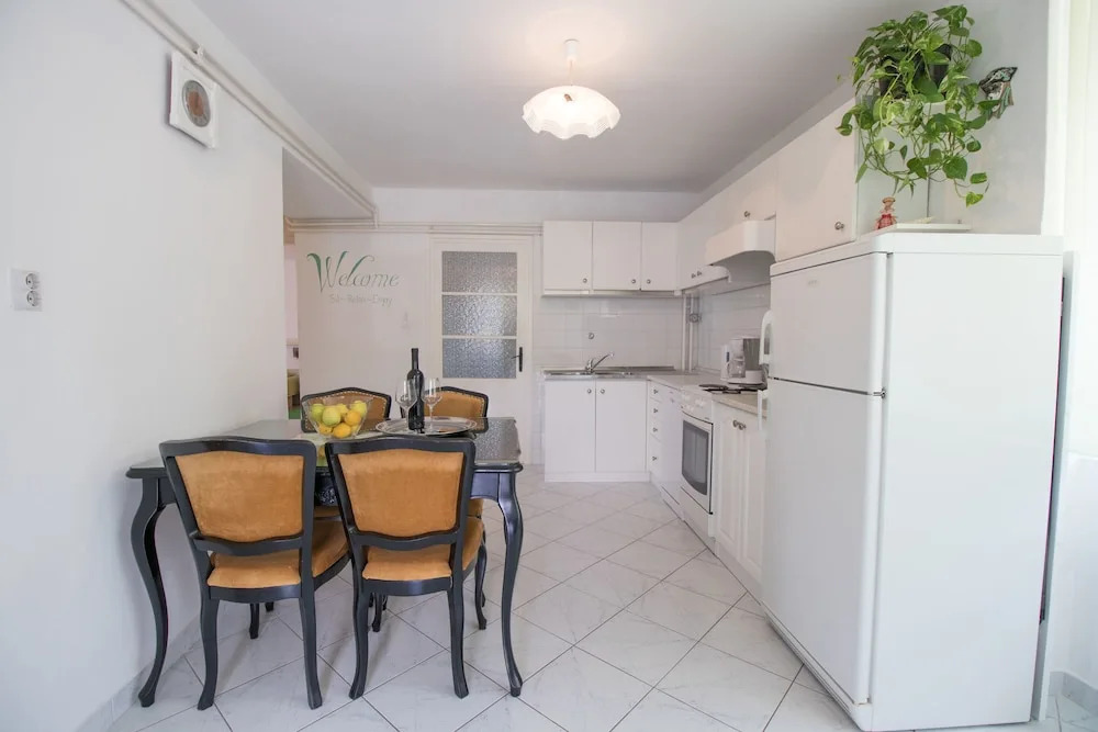 Apartment Mladen