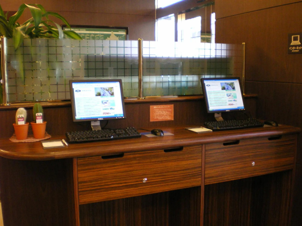 Hotel Route-Inn Tomakomai Ekimae