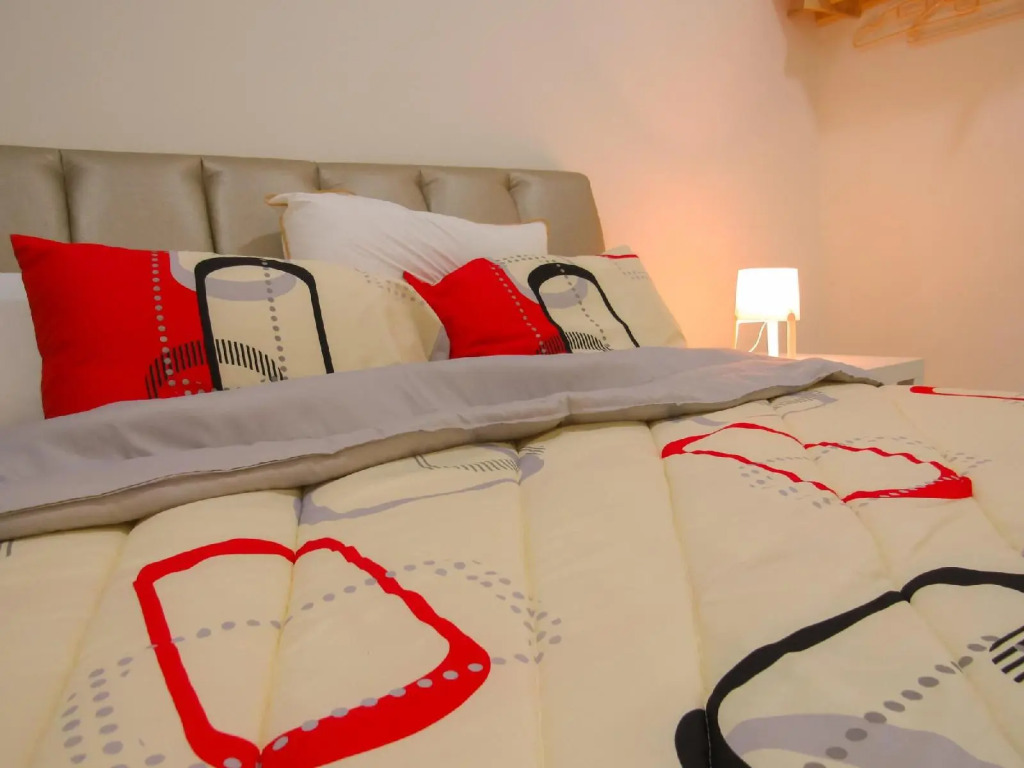 Pandora HomeStay