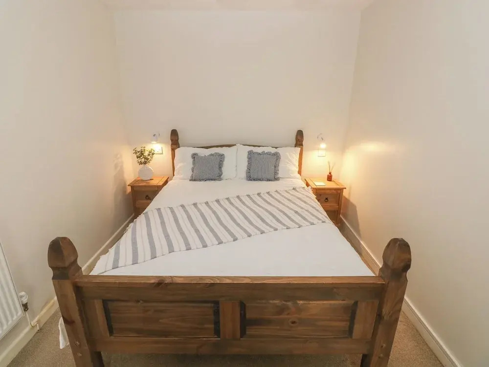 Flat 1