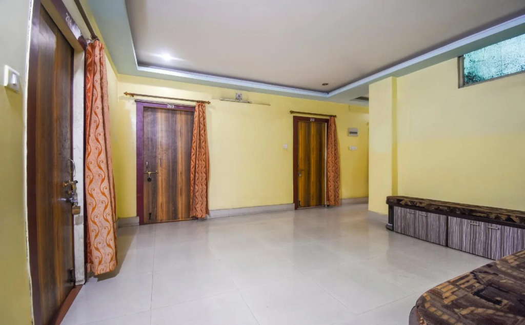 Hotel Roshan By OYO Rooms