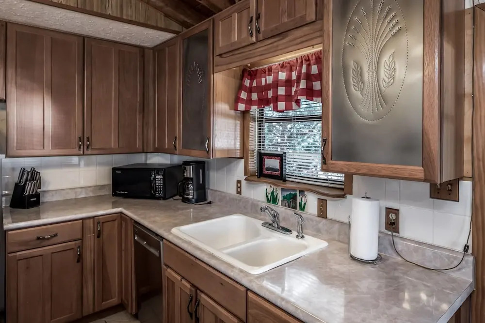 An Amazing View - Three Bedroom Cabin