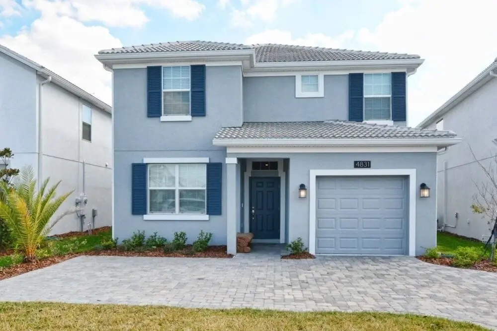 Storey Lake- 5 Bedroom Pool - 1666st Home by Redawning