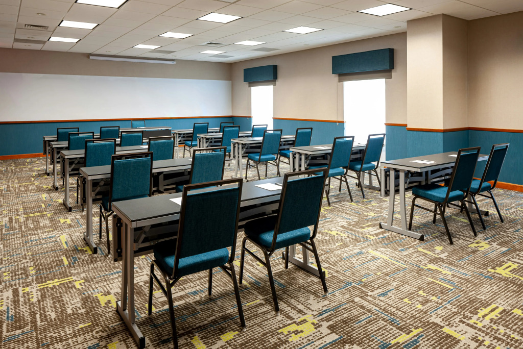 Hampton Inn & Suites St. Louis at Forest Park