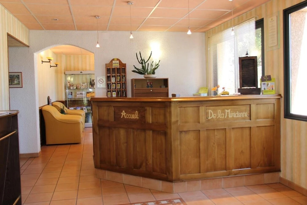 Hôtel Restaurant Logis La Méridienne