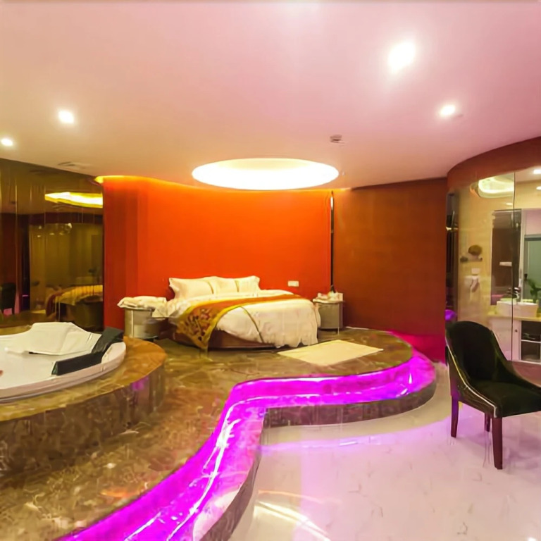 A8 Boutique Theme Hotel