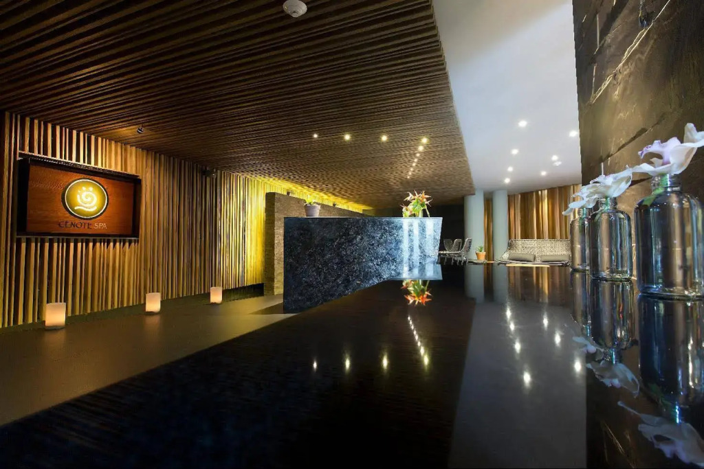 Devossion By Live Aqua Playa del Carmen All Inclusive