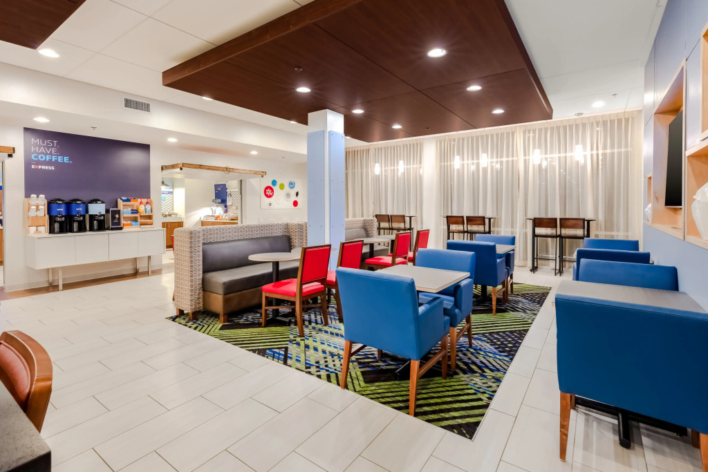 Holiday Inn Express Calhoun South by IHG