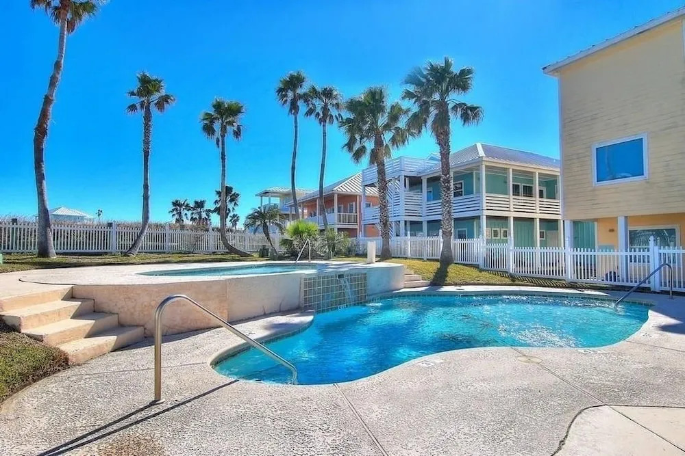 Royal Dunes 215 6 Bedroom Home