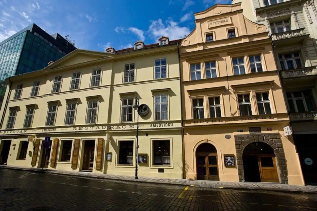 U Medvidku-Brewery Hotel
