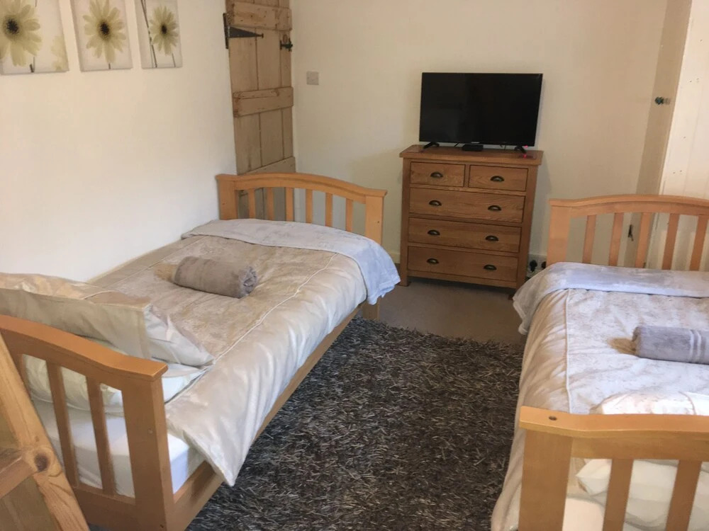 Forest of Dean Parkend Village Charming Cottage