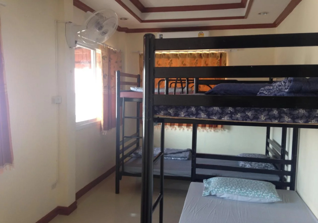 Bangkok Legend Guesthouse