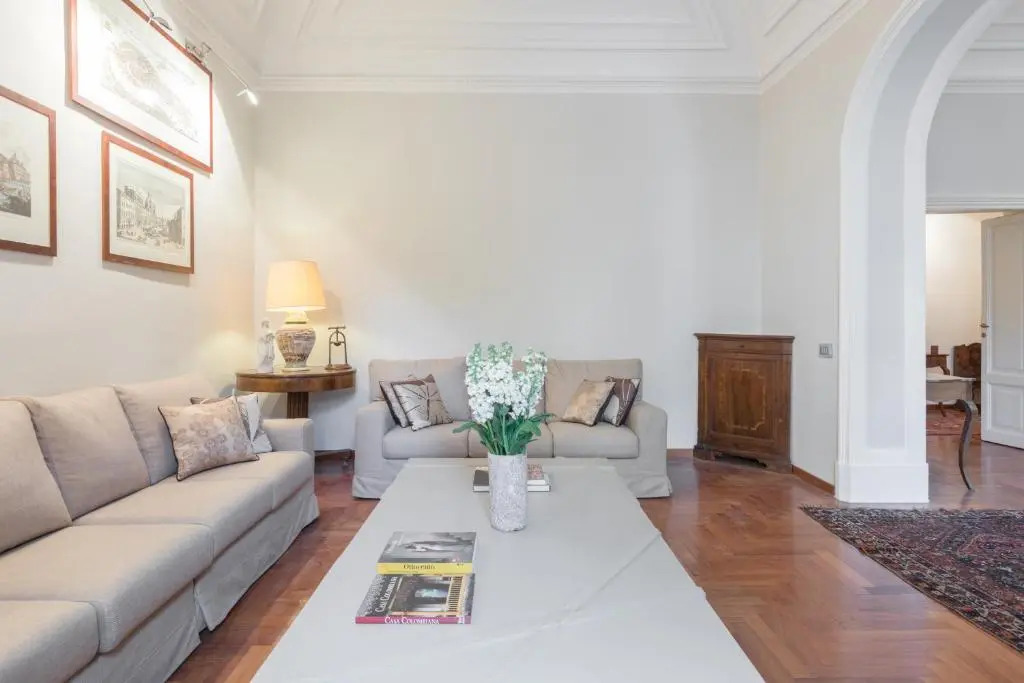 Amazing 4 bedrooms apartment with garden