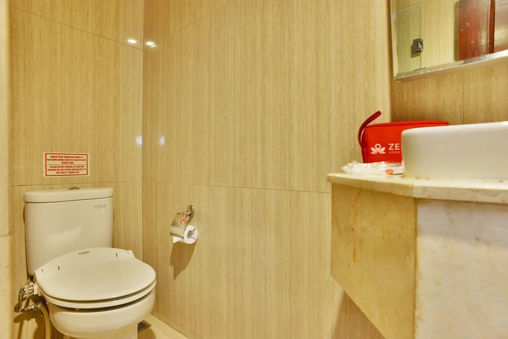 ZEN Rooms Basic Near Sunter Mall