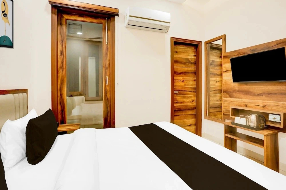 Saver Single City Center MMC Inn