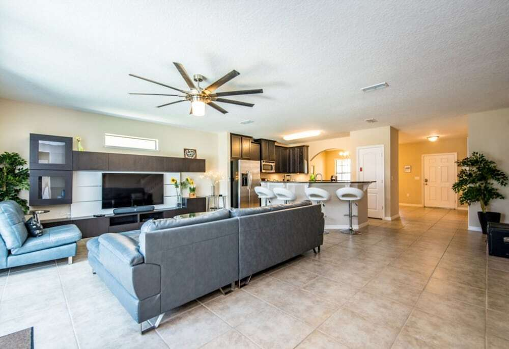 Cypress Pointe-1127 Holiday Home