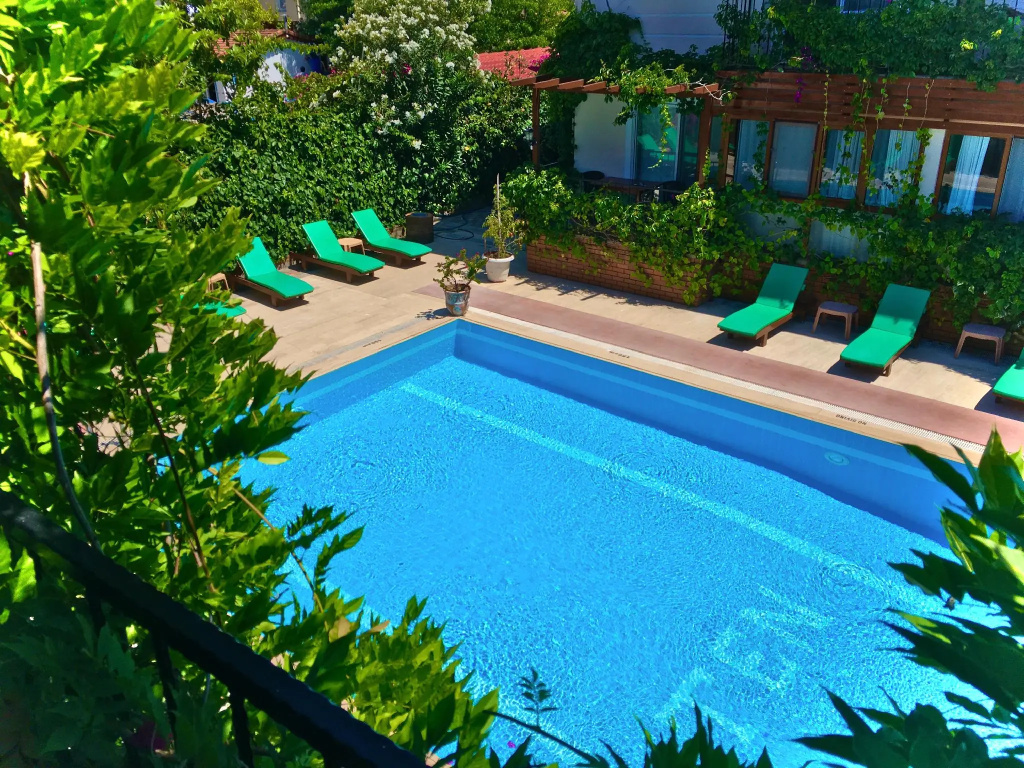 Ten Apart Hotel