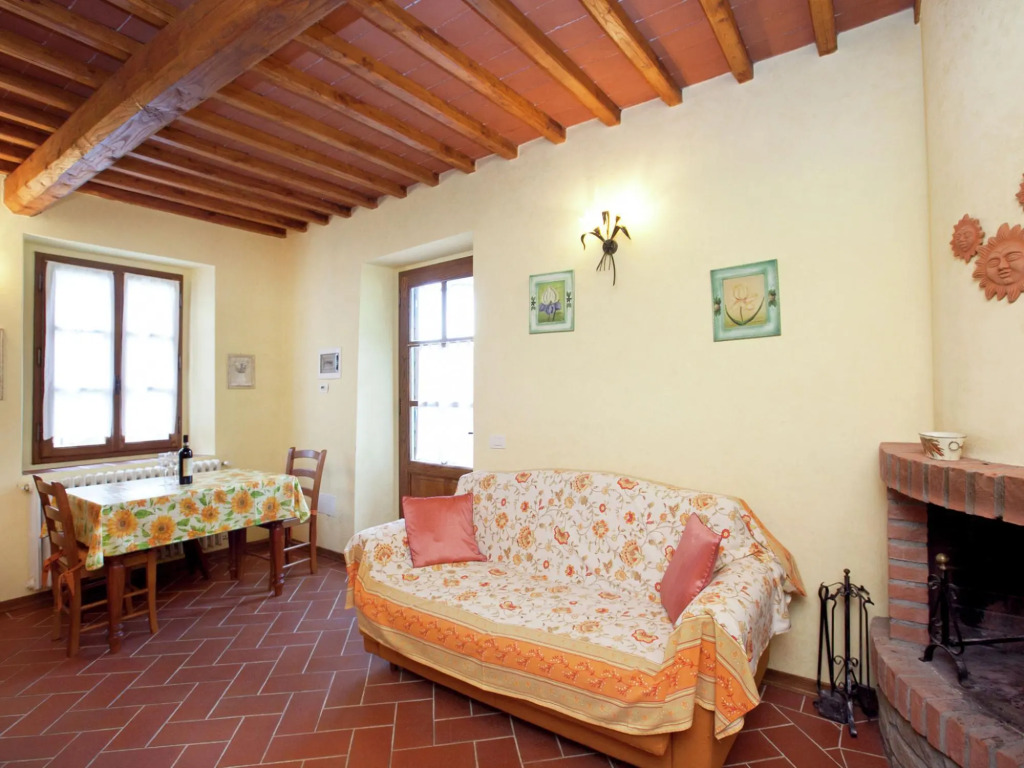 Detached villa for 6-pers with outdoor swimming pool