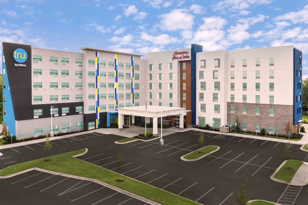 Tru By Hilton Charlotte Airport Lake Pointe