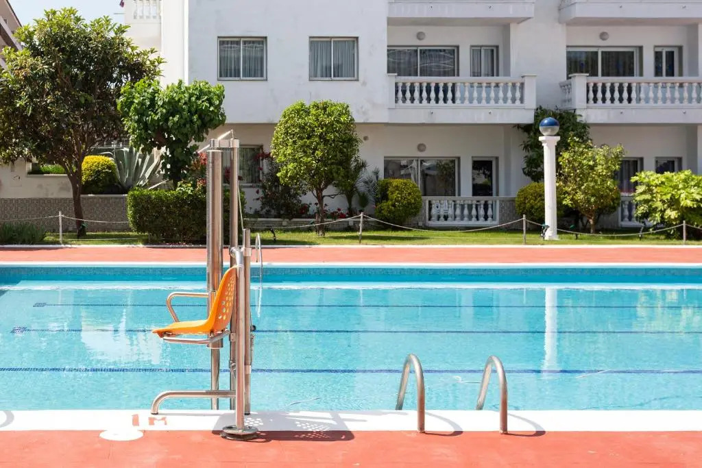 Apt 200 meters from the beach id