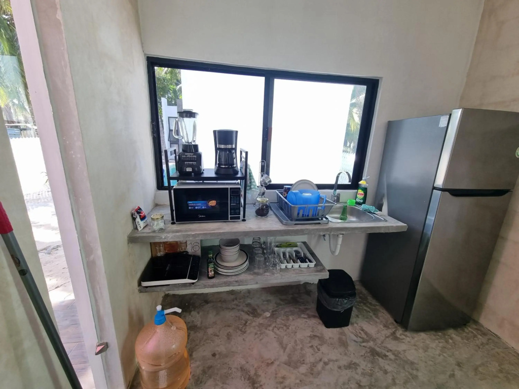 Quiet and peaceful house, all instalations are private, with pool and very close to the beach