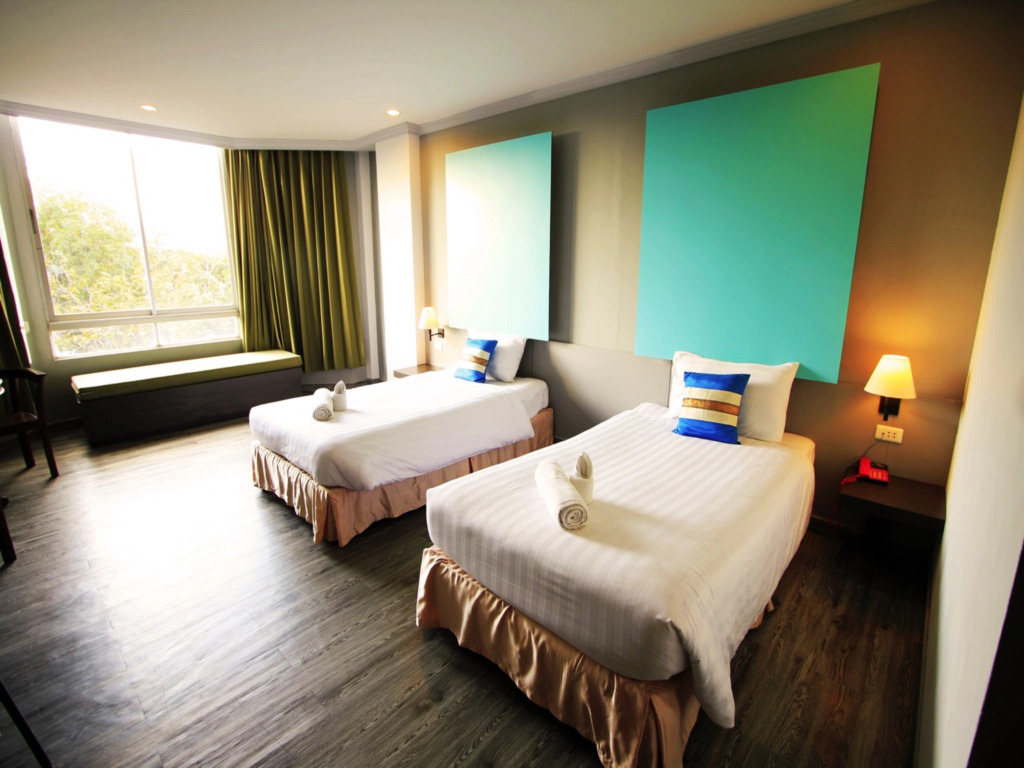 Thepnakorn Hotel