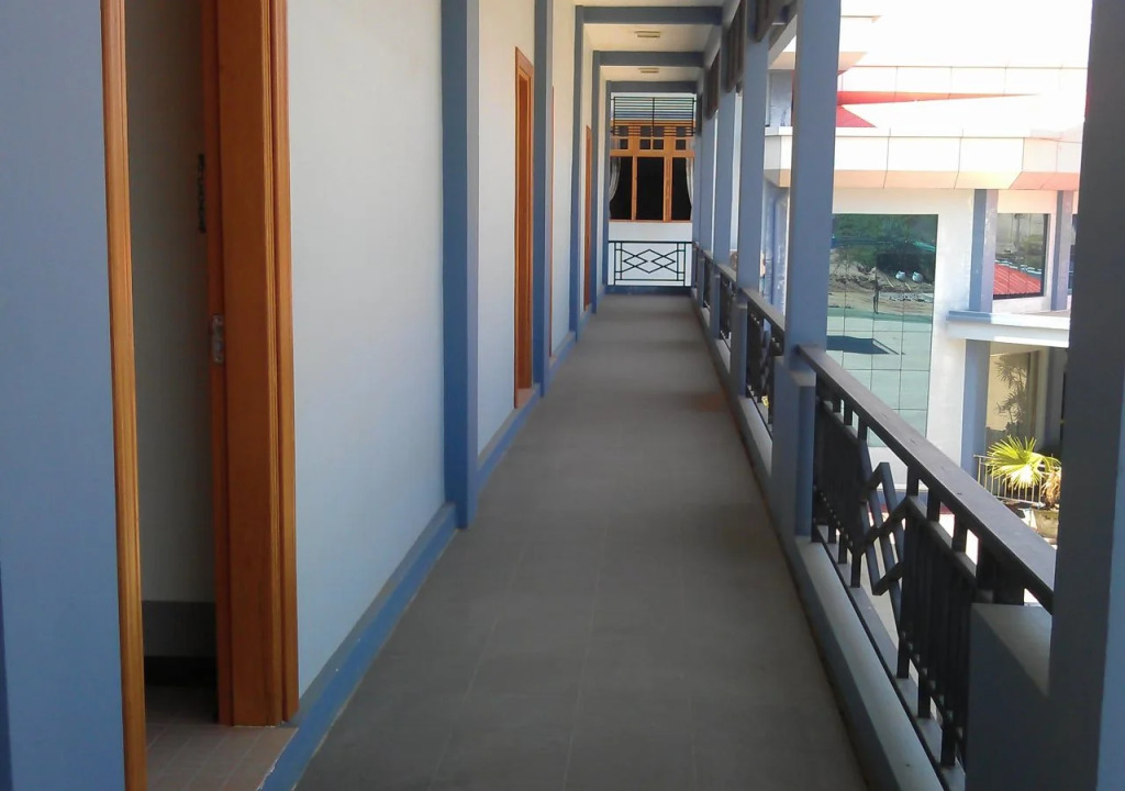 Nandar Thiri Hotel