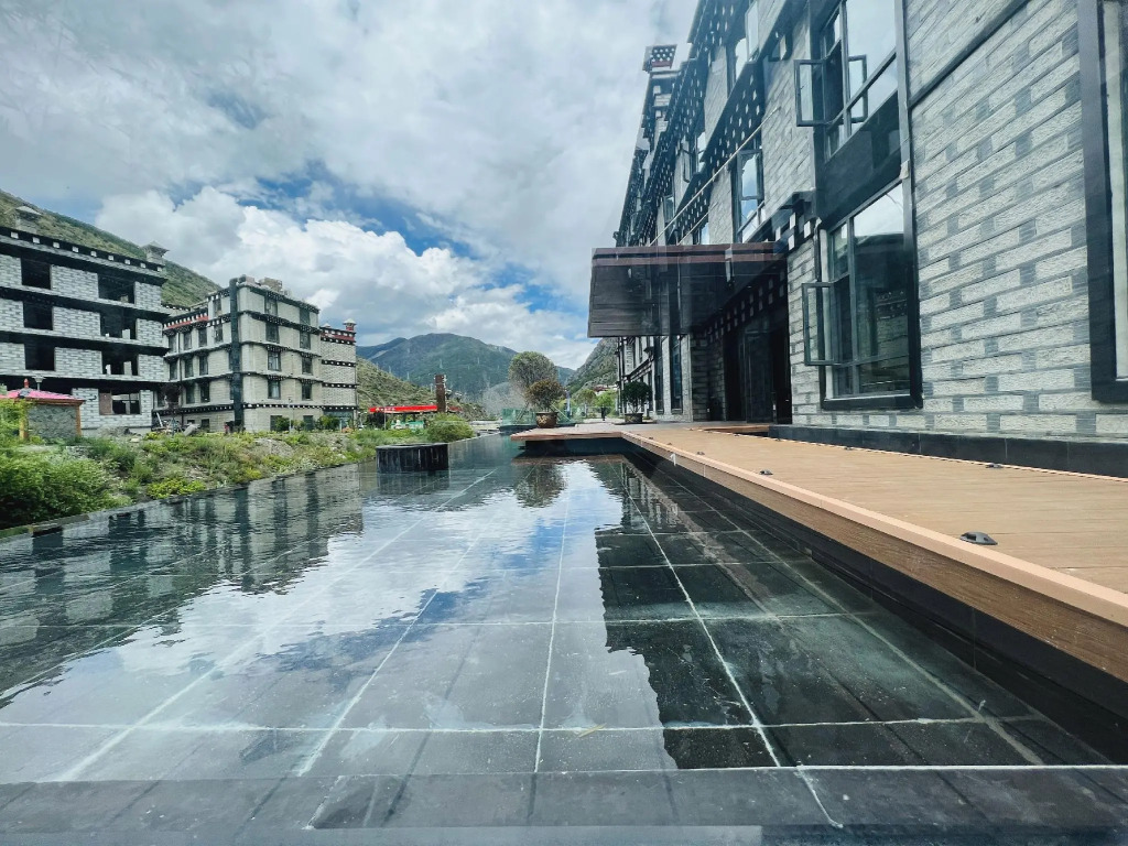 Howard Johnson by Wyndham Hotel YaDing
