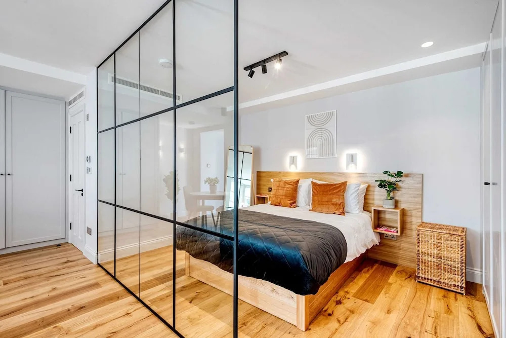 Coleherne Road Residence I