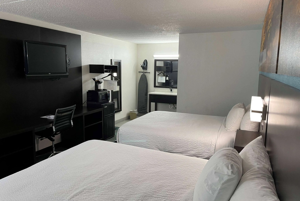 Days Inn by Wyndham Calhoun GA I-75 and US-41