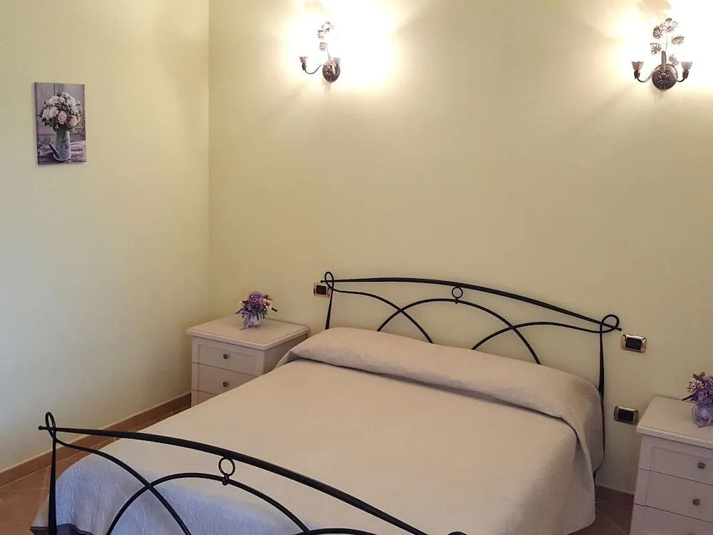 B&B Laguna