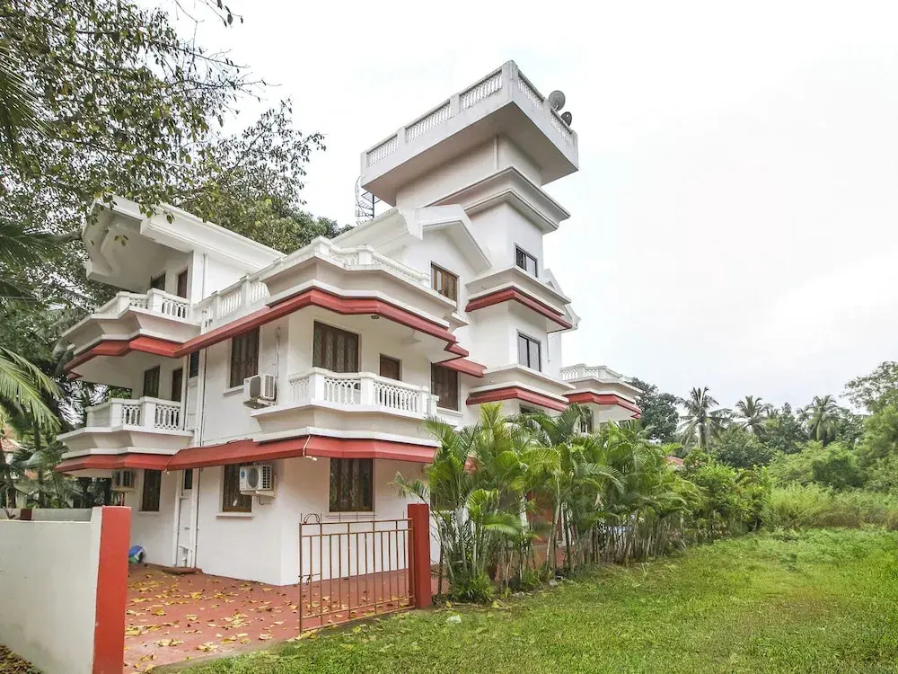 OYO 18754 Home Pool View 1BHK Varca