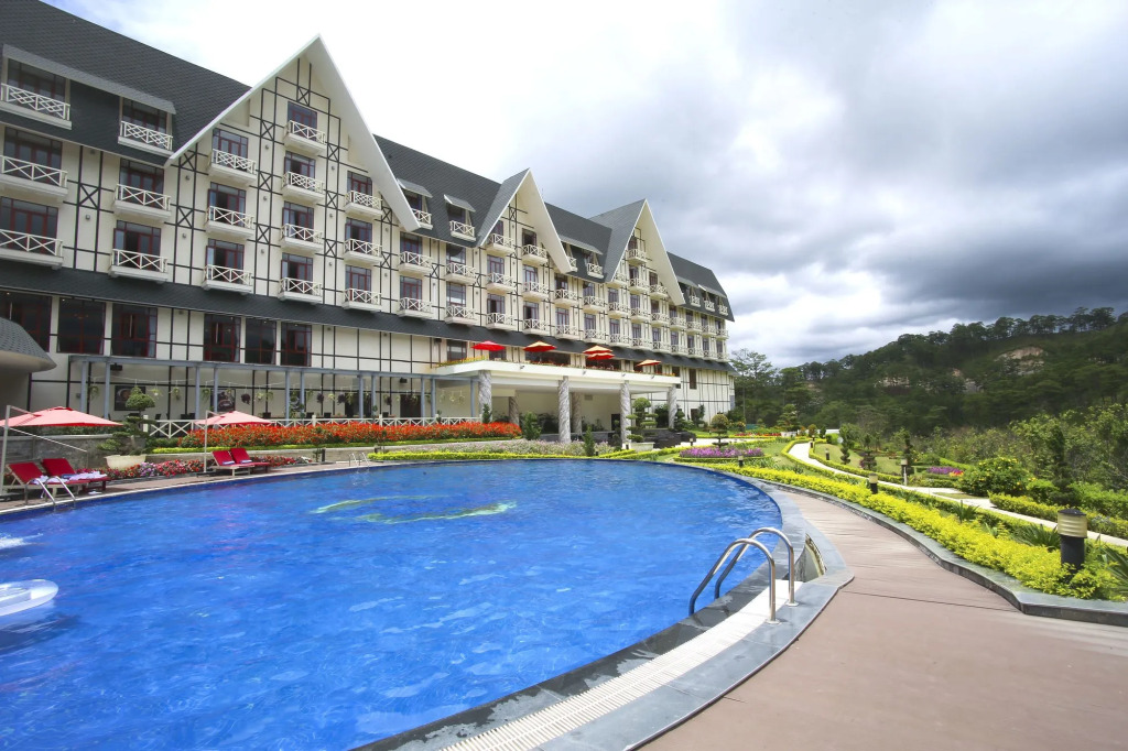 Swiss-Belresort Tuyen Lam