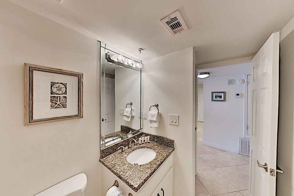 Beachfront W/ 3 Pools, Spa, Marina & Tennis 3 Bedroom Condo
