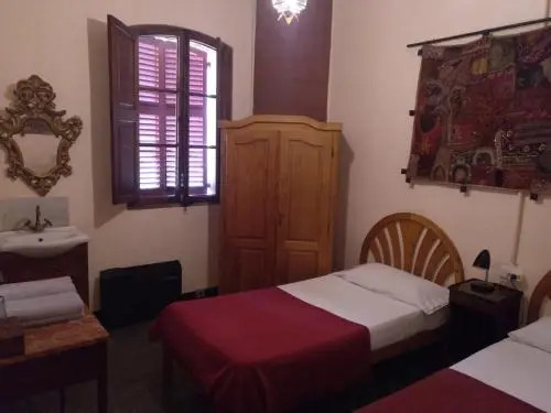 Hostal Corona