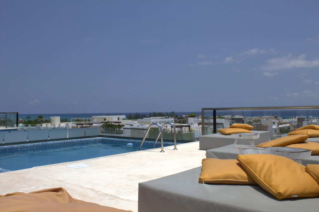 Amazing Condo 2BR Playa del Carmen by KVR