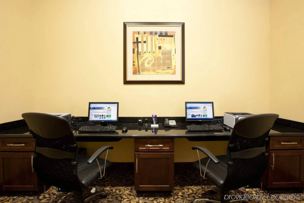 Holiday Inn Express Houston-Alvin by IHG