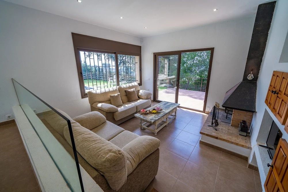 HomeHolidaysRentals Velur