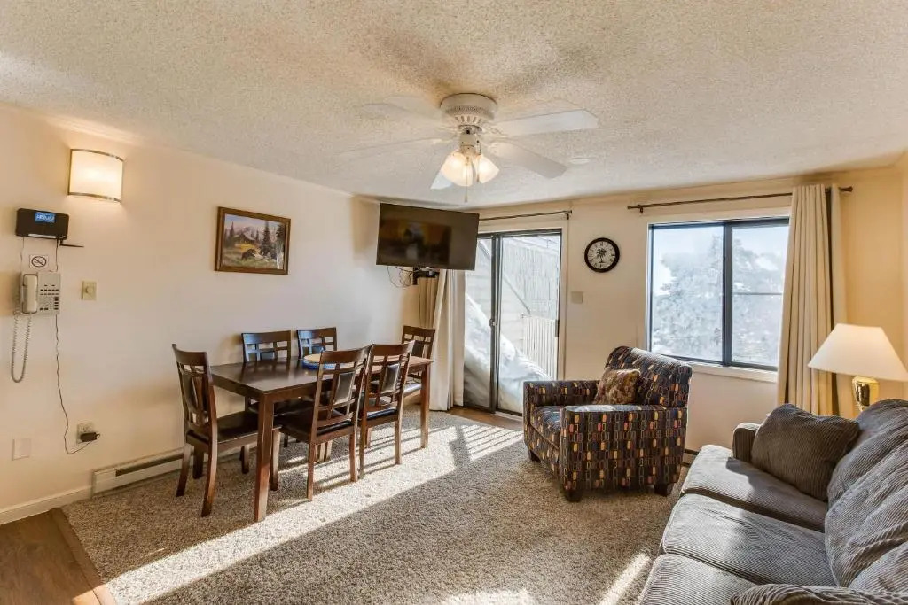 Snowshoe 2BR Ski-InSki-Out Steps to Ballhooter Lift Mountain Lodge Condo