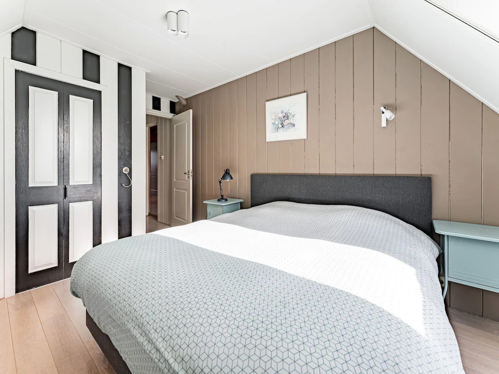 Spacious Holiday home De Pauwenhof