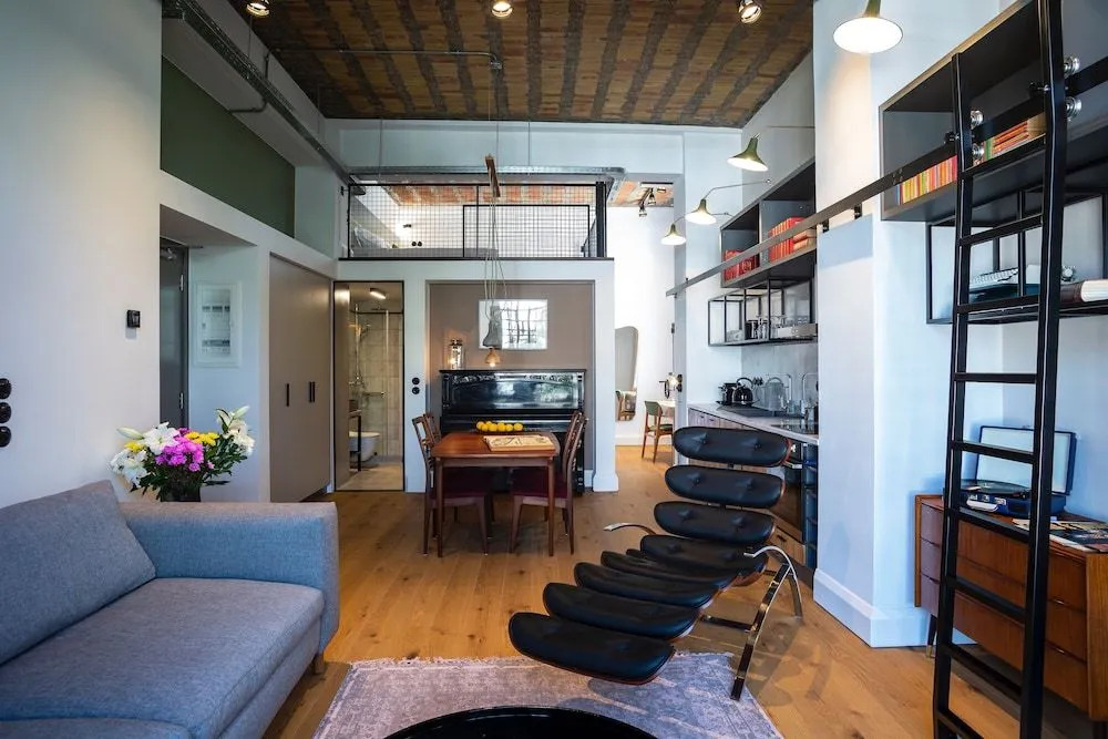The Foundry Suites